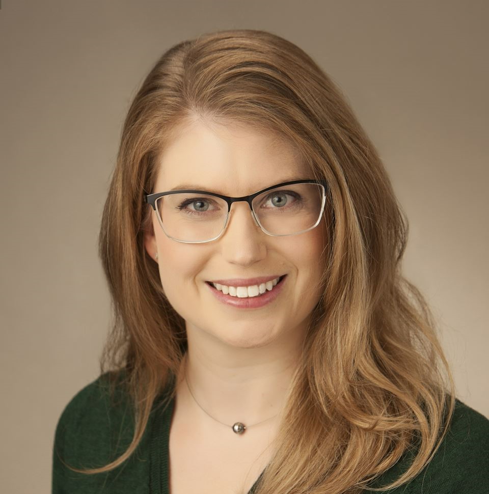 Gwendolyn Gravelie, MD 